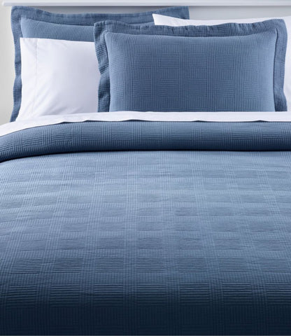 Vintage Matelassé Bedspread - US 0500