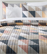 Flying Geese Quilt Collection - US 6259