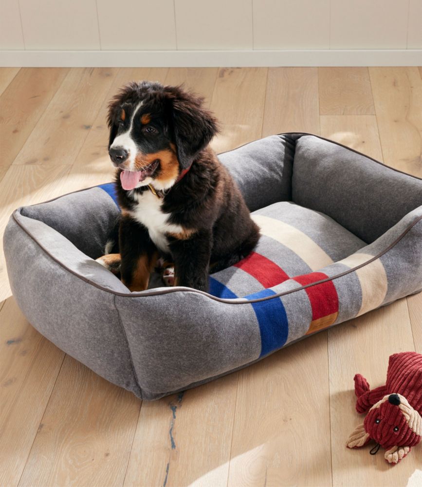 Cabin Stripe Dog Bed - US 0898